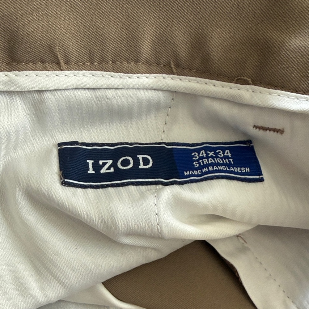 Izod Men's Khaki Flat-Front Chinos in Taupe - Picture 3 of 7